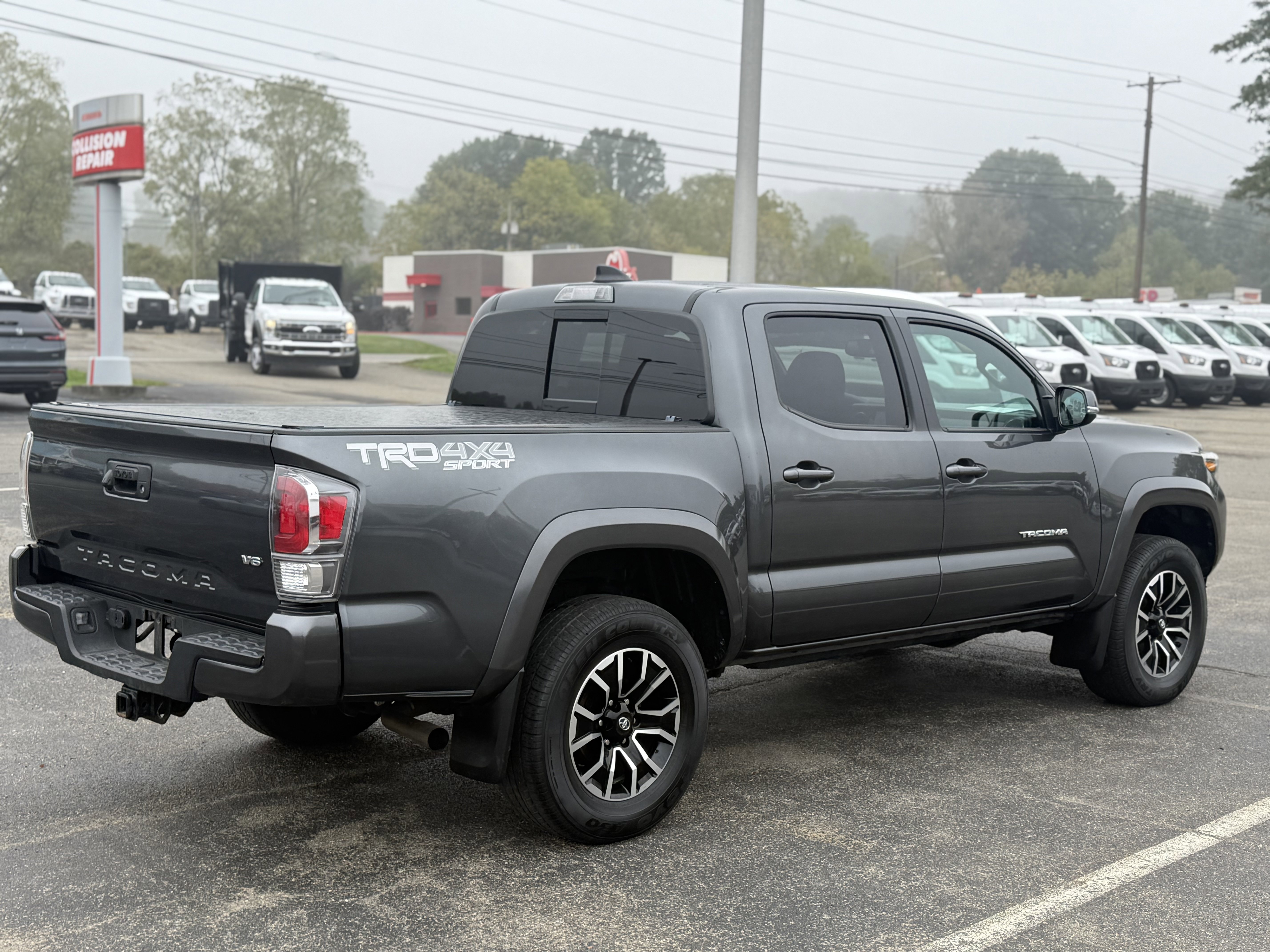 Used 2023 Toyota Tacoma TRD Sport image 2
