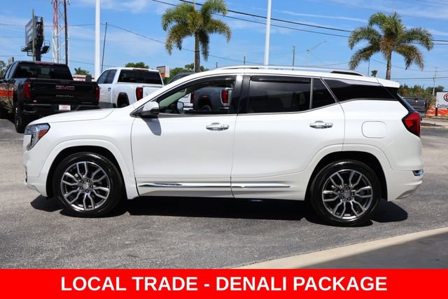 Used 2024 GMC Terrain Denali w/ Denali Premium Package image 5
