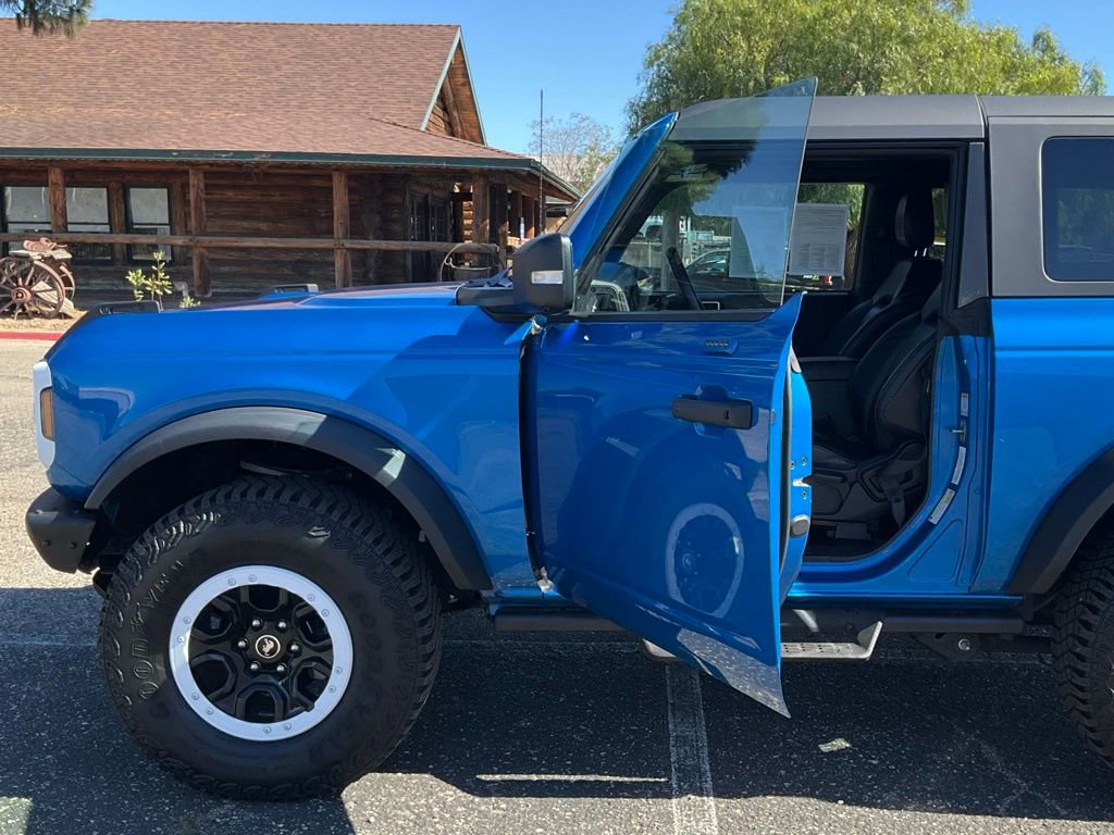 Used 2023 Ford Bronco Badlands image 50