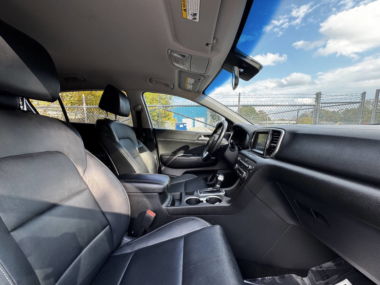 Used 2017 Kia Sportage EX image 11