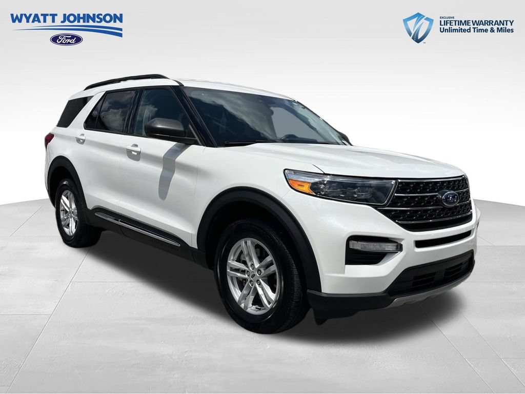 Certified 2024 Ford Explorer XLT w/ Equipment Group 202A AWD/4WD image 1