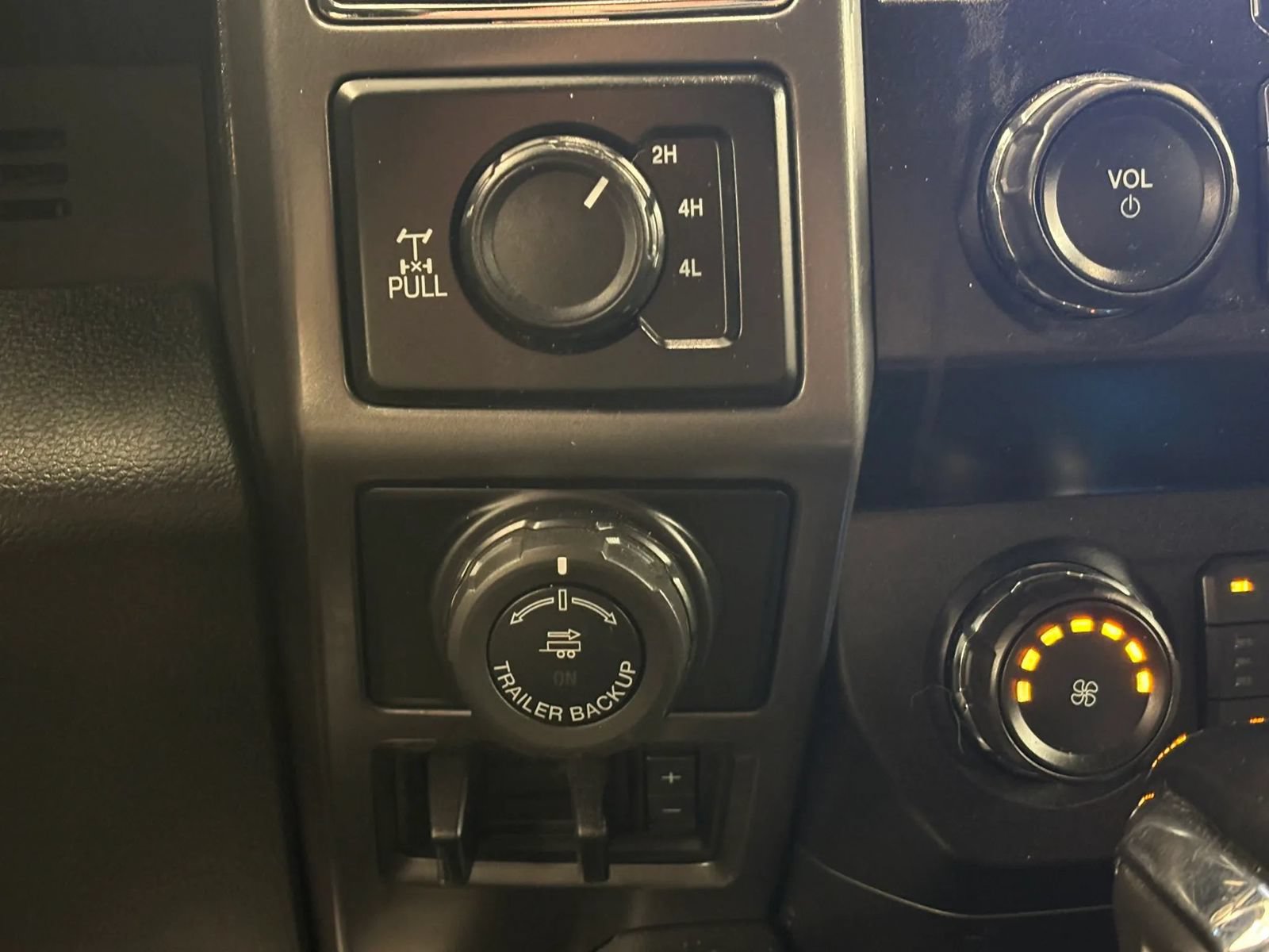 Used 2019 Ford F150 XLT w/ Equipment Group 302A Luxury AWD/4WD image 44