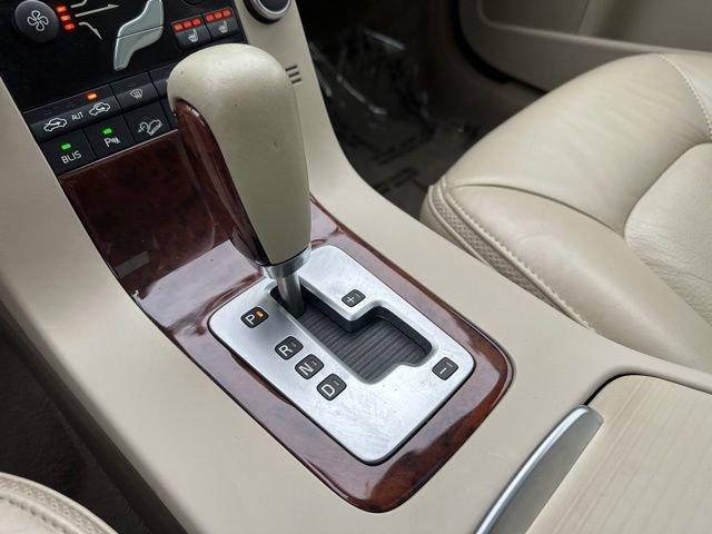 Used 2010 Volvo XC70 T6 image 17