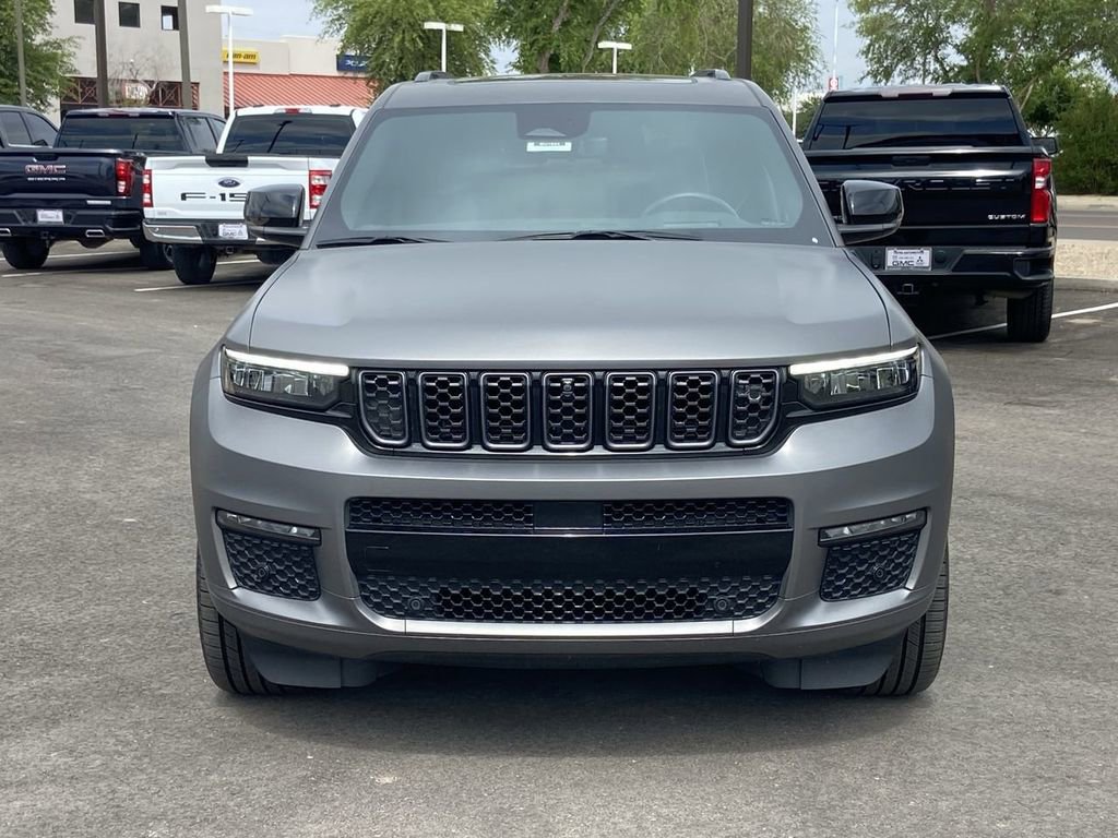 Used 2023 Jeep Grand Cherokee L Summit w/ Advanced Protech Group IV AWD/4WD image 3