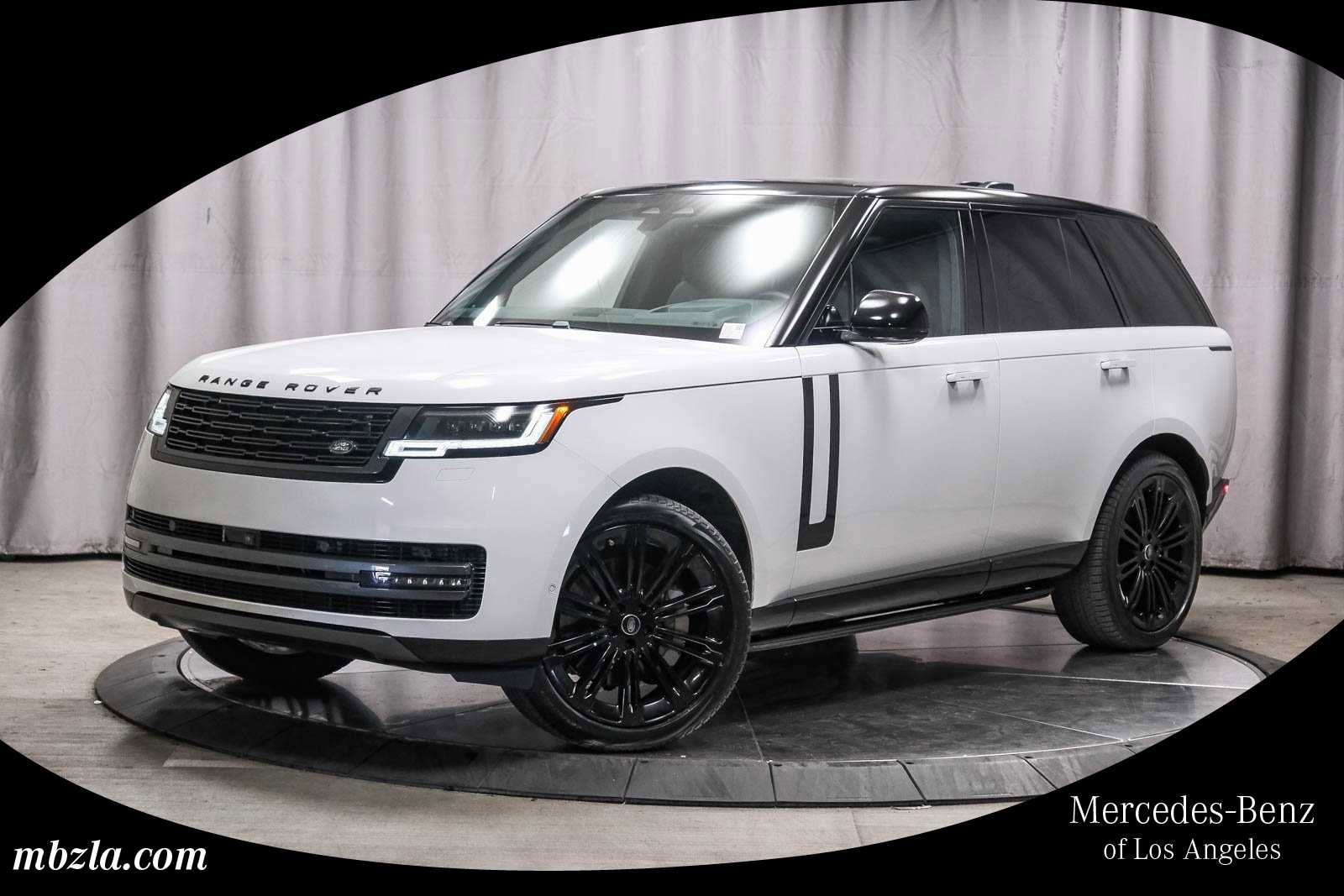 Used 2024 Land Rover Range Rover SE image 1