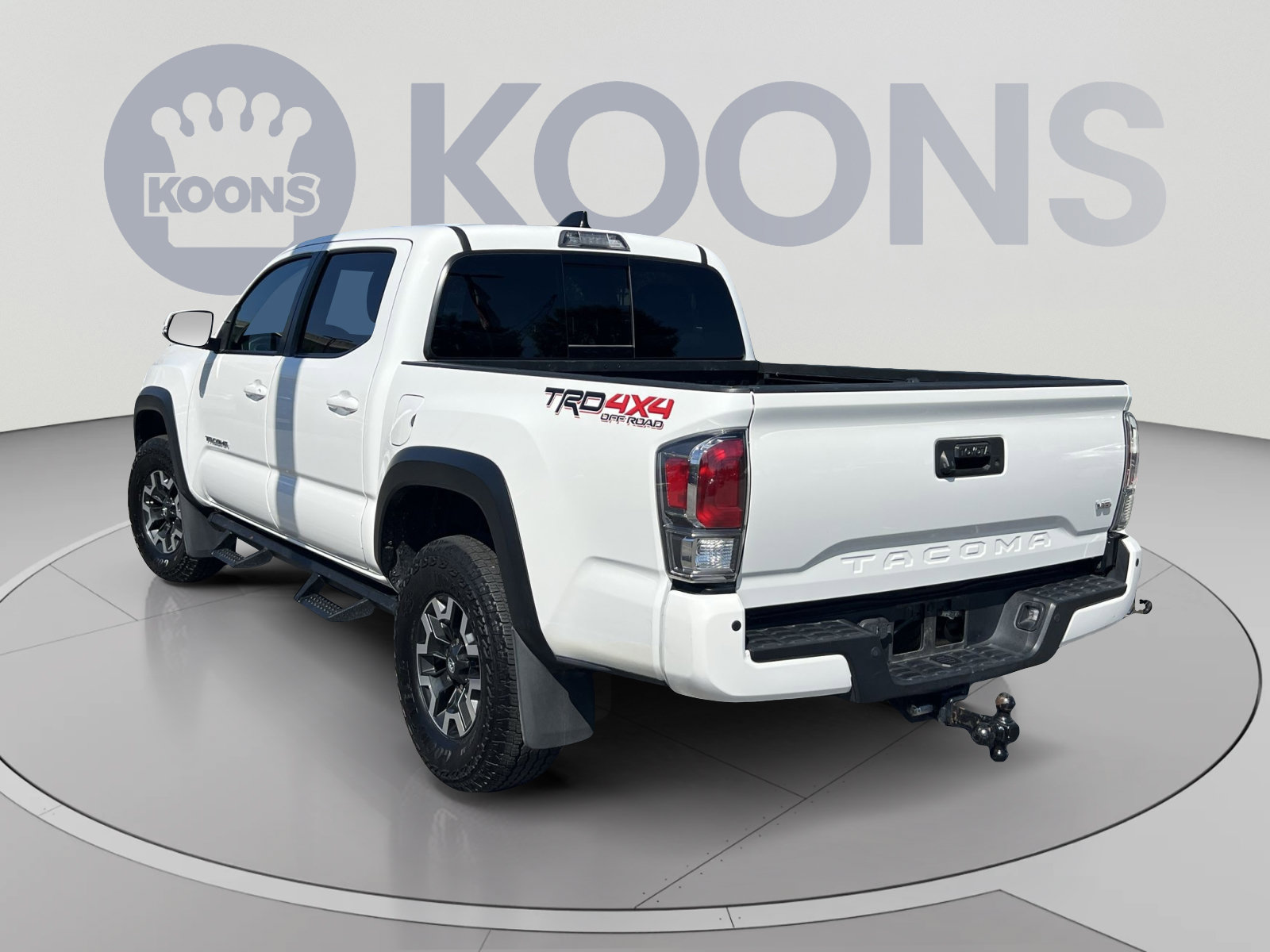 Used 2023 Toyota Tacoma TRD Off-Road w/ Technology Package AWD/4WD image 4