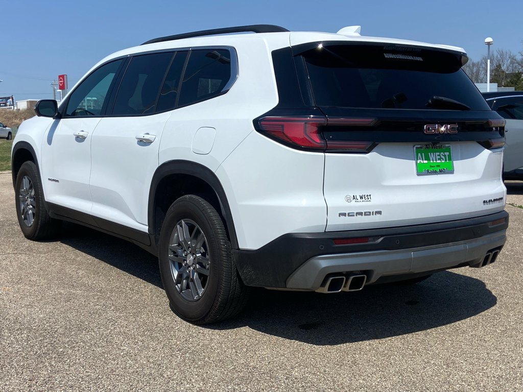 Used 2025 GMC Acadia Elevation image 7