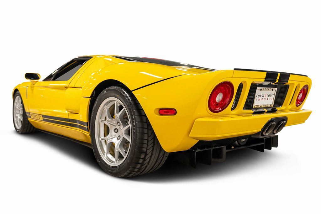 Used 2005 Ford GT image 25