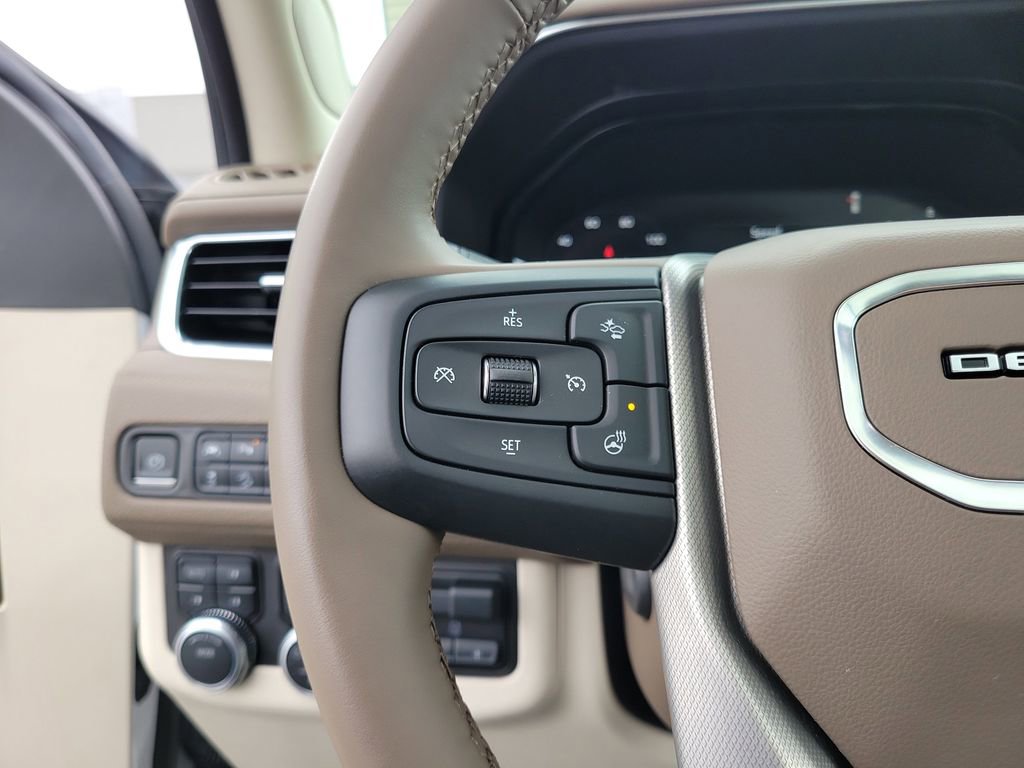 Used 2023 GMC Yukon Denali w/ LPO, Floor Liner Package AWD/4WD image 24