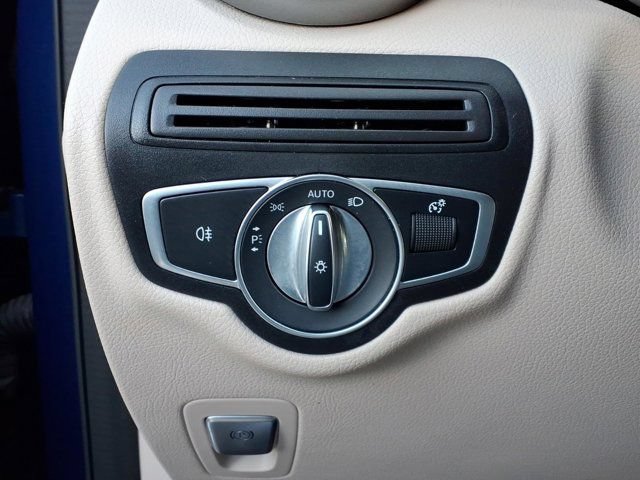 Certified 2022 Mercedes-Benz GLC 300 image 12