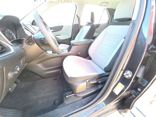 Used 2022 Chevrolet Equinox LS FWD image 13