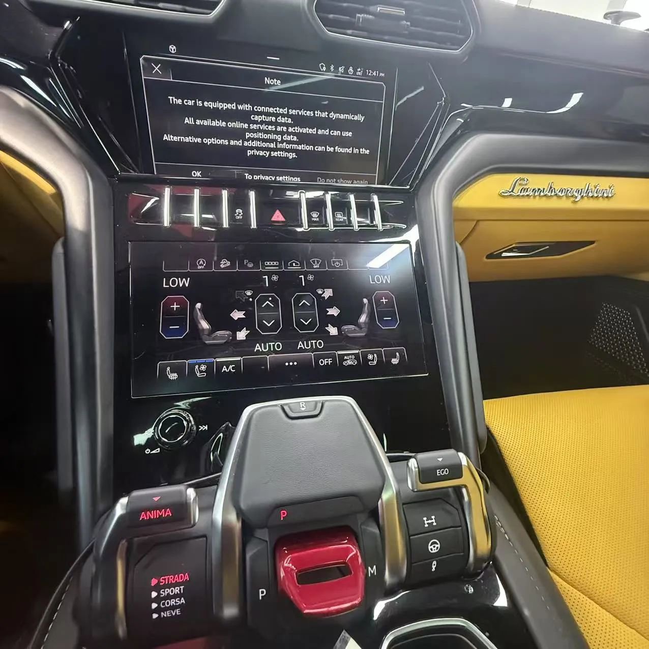 Used 2022 Lamborghini Urus image 15