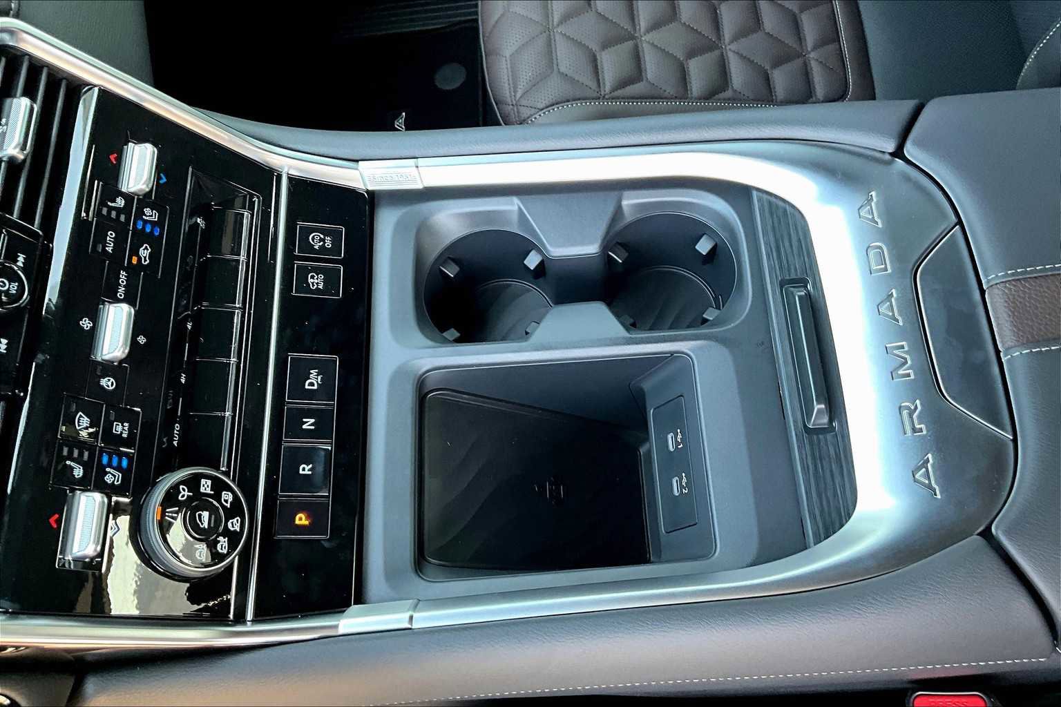 New 2025 Nissan Armada Platinum Reserve image 7