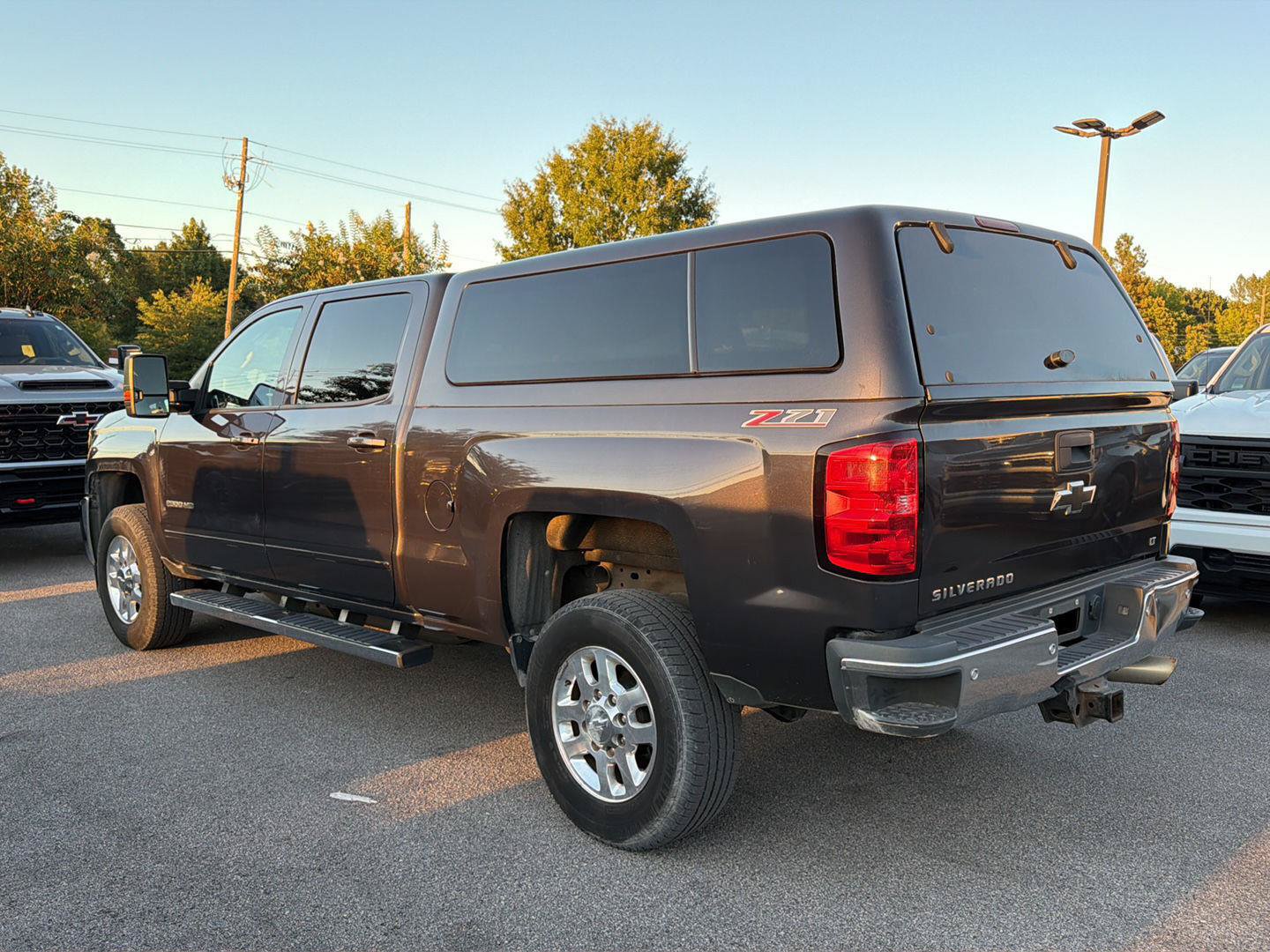 Used 2015 Chevrolet Silverado 2500 LT w/ LT Convenience Package RWD image 2