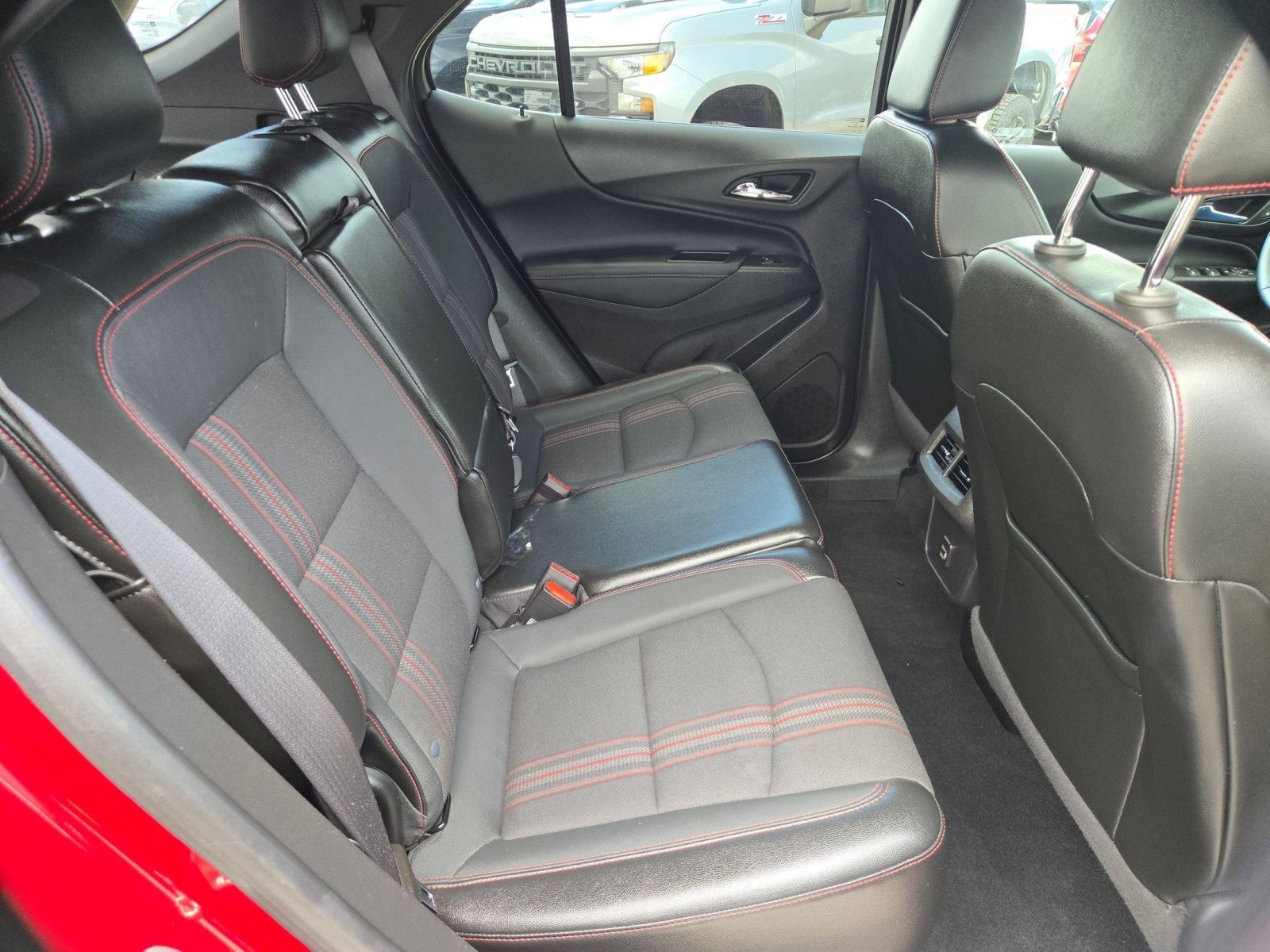 Used 2024 Chevrolet Equinox RS FWD image 23