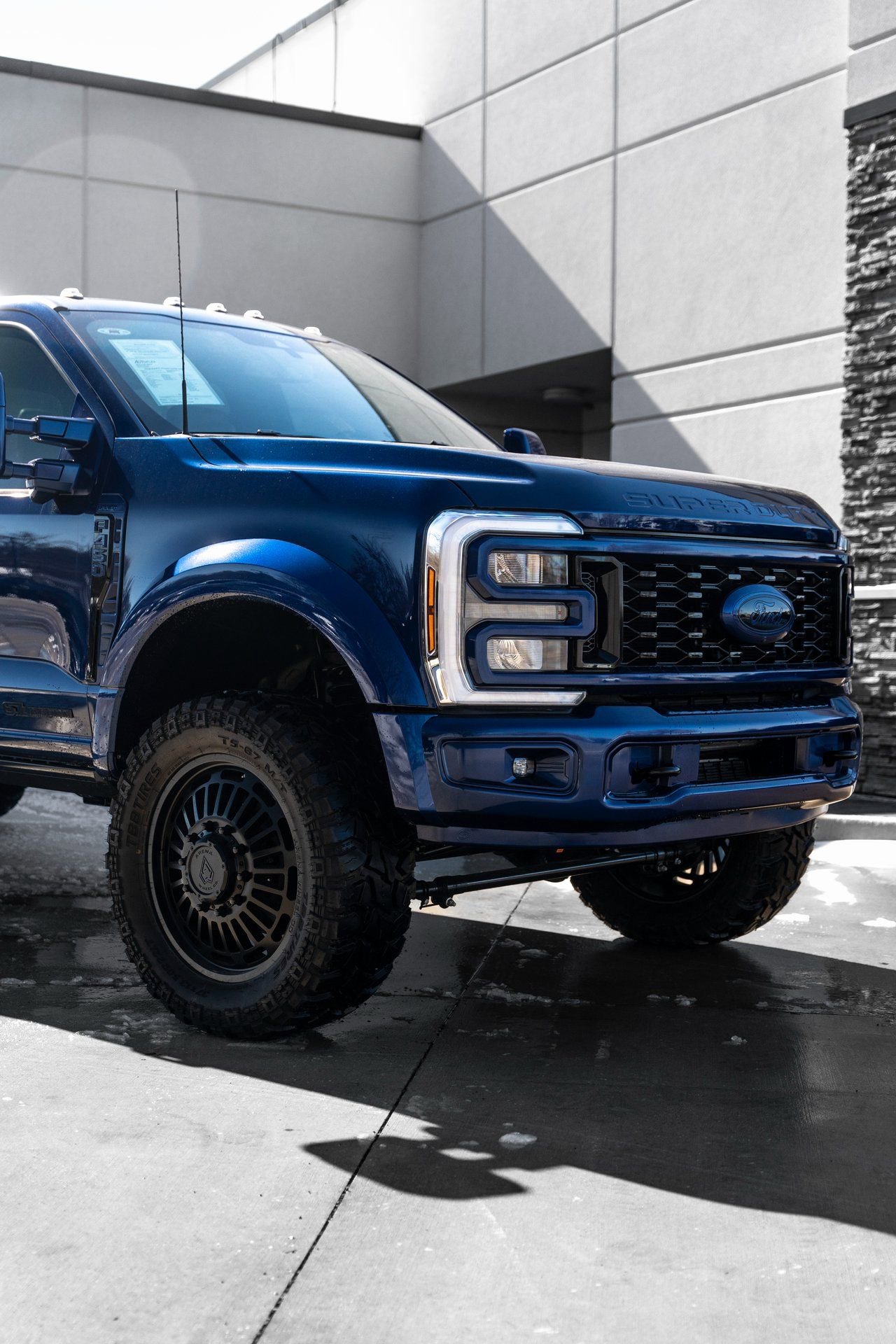 Used 2026 Ford F450 Lariat w/ FX4 Off-Road Package image 2