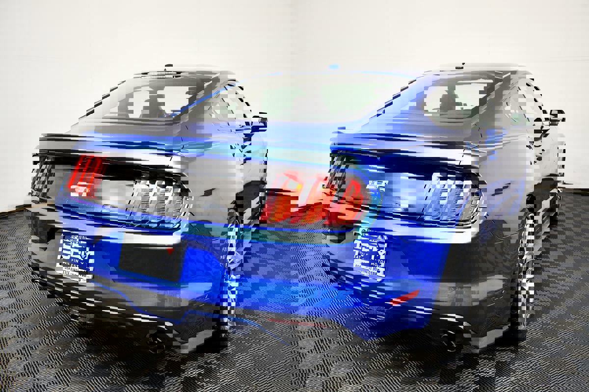 Used 2017 Ford Mustang GT Premium w/ Equipment Group 401A image 9