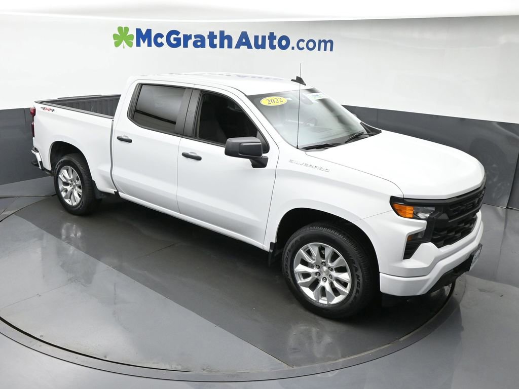 Used 2024 Chevrolet Silverado 1500 Custom image 3
