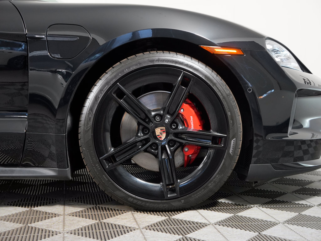 Certified 2025 Porsche Taycan 4S w/ Sportdesign Package AWD/4WD image 16