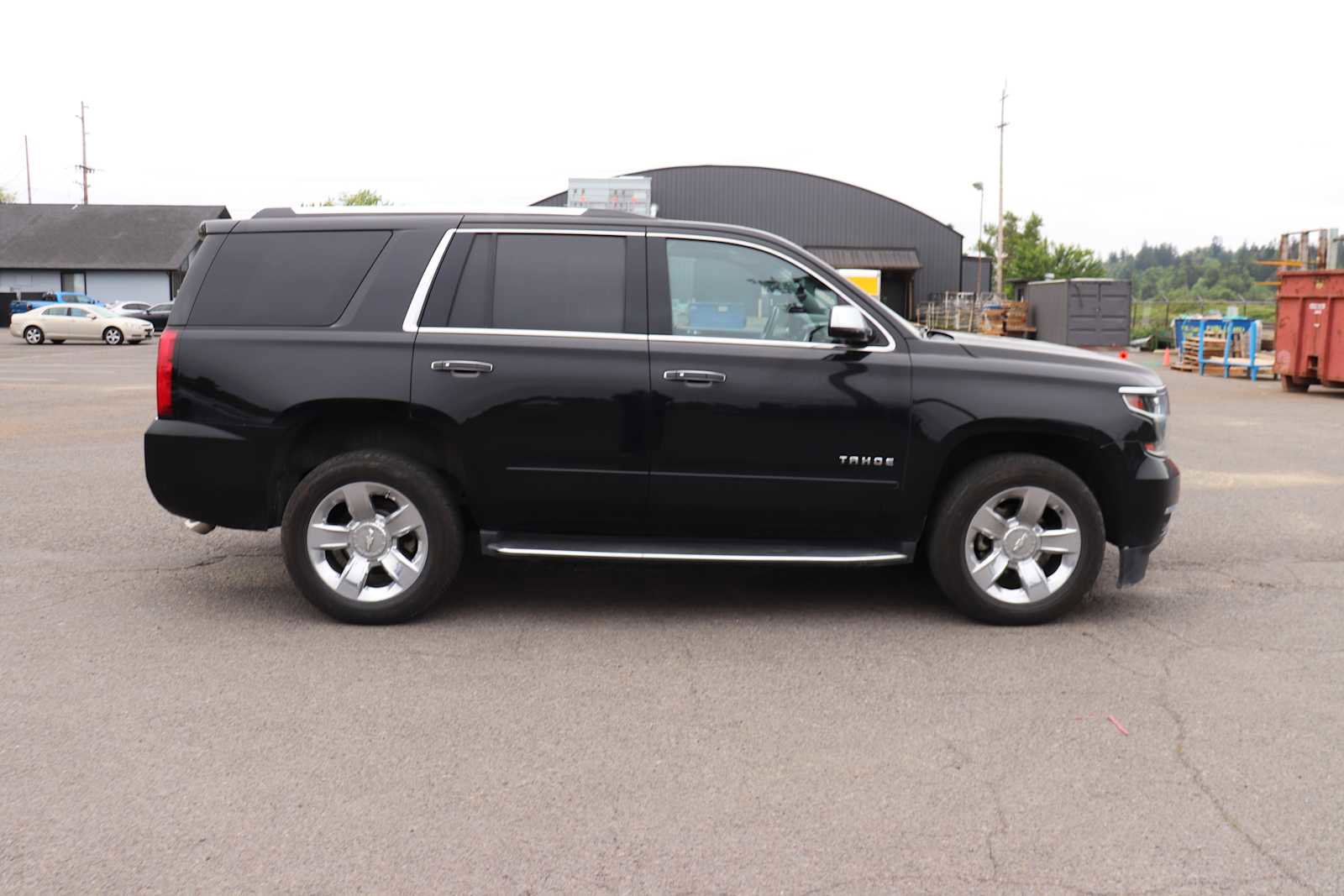 Used 2017 Chevrolet Tahoe Premier AWD/4WD image 4