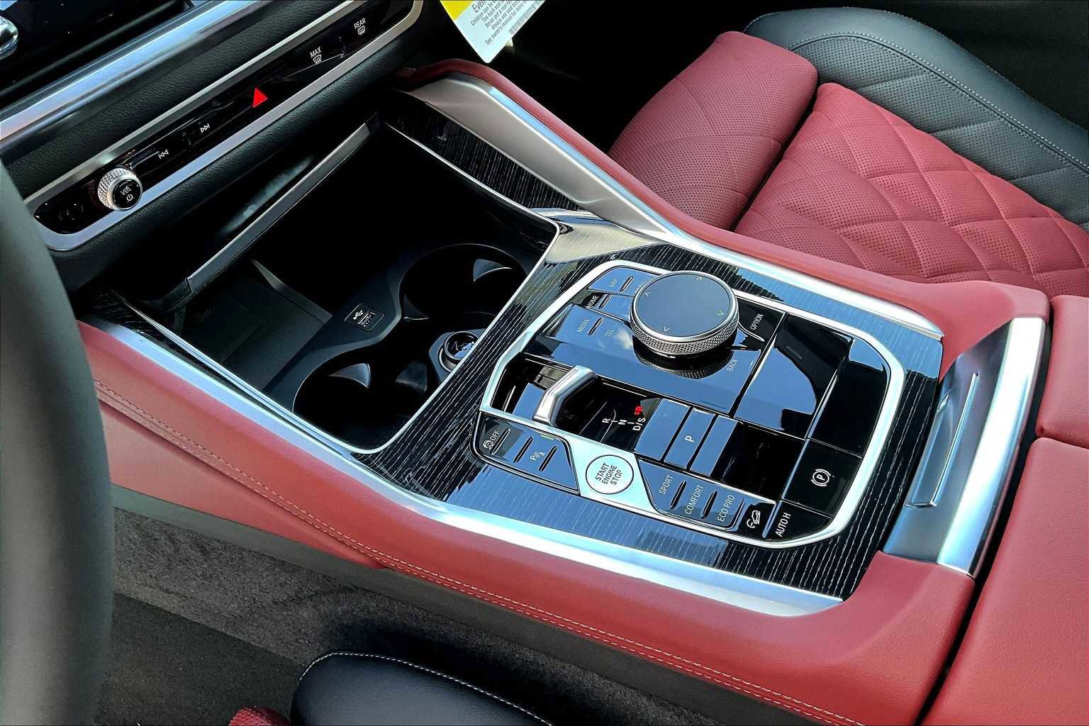 New 2026 BMW X6 M60i image 7