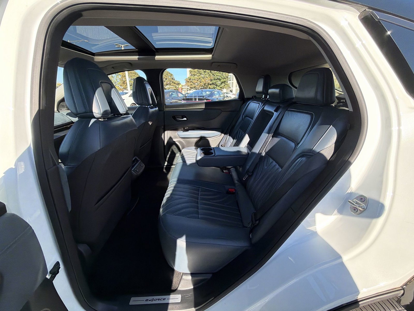 Used 2023 Nissan Ariya AWD/4WD image 25
