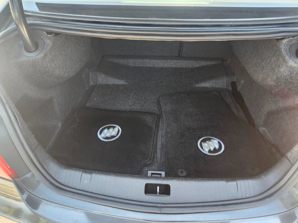 Used 2015 Buick LaCrosse Leather FWD image 29