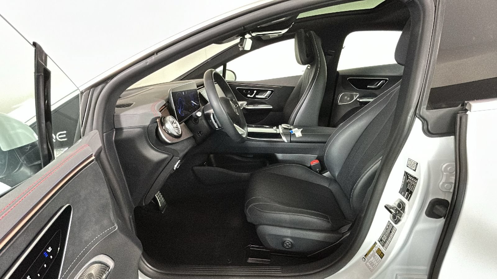 Used 2023 Mercedes-Benz EQE 350+ 4MATIC Sedan image 11