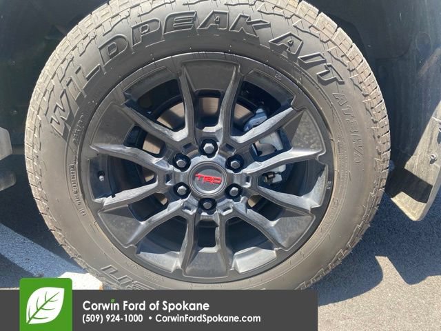 Used 2024 Toyota Sequoia Limited w/ TRD Off-Road Package AWD/4WD image 21