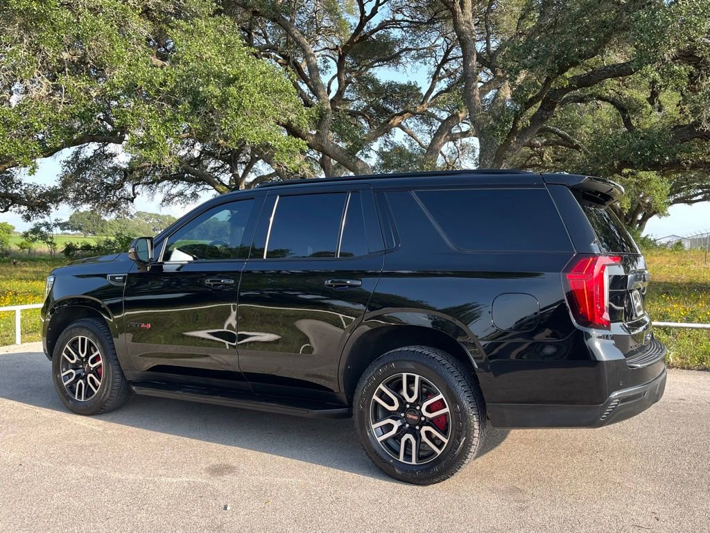 Used 2023 GMC Yukon AT4 AWD/4WD image 7