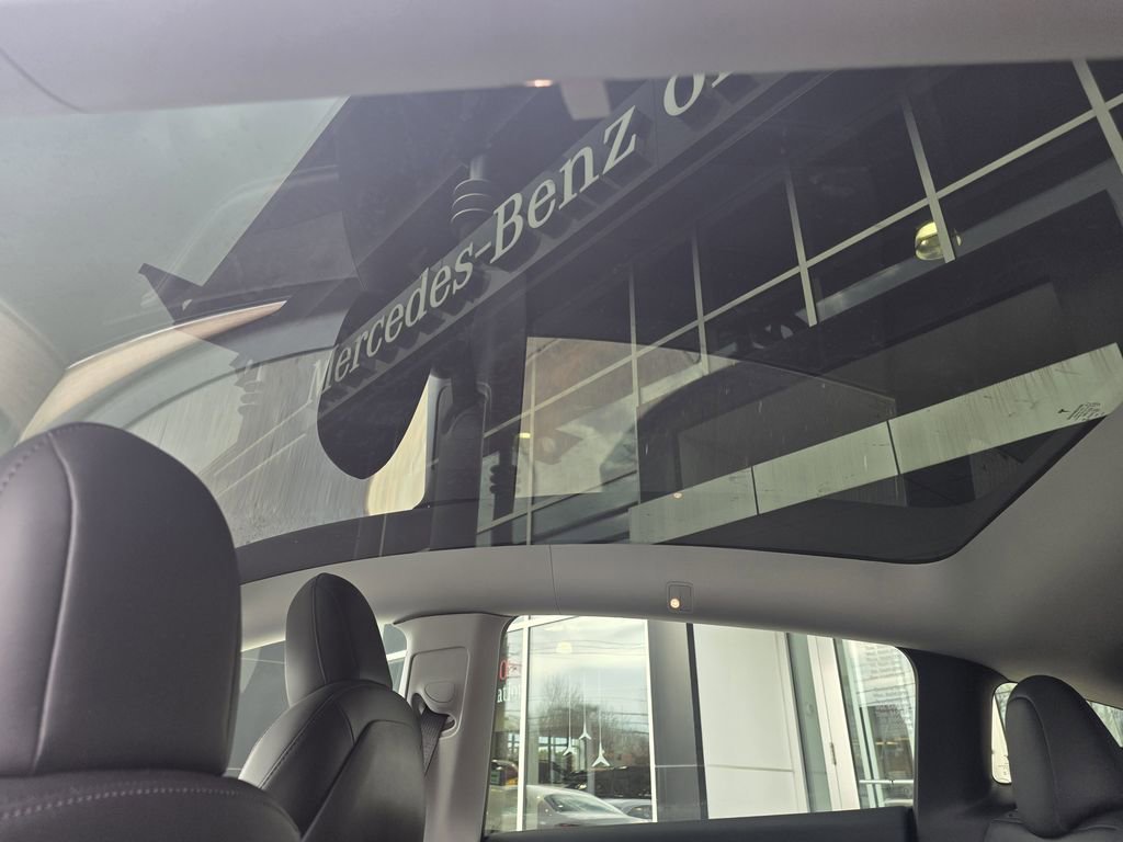 Used 2023 Tesla Model Y Performance image 19