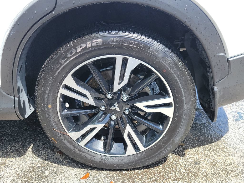 Used 2025 Mitsubishi Eclipse Cross SE AWD/4WD image 9