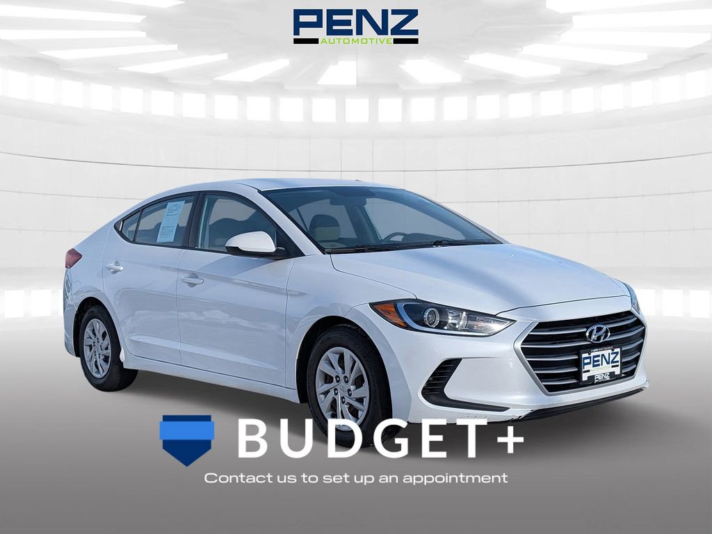 Used 2017 Hyundai Elantra SE image 1