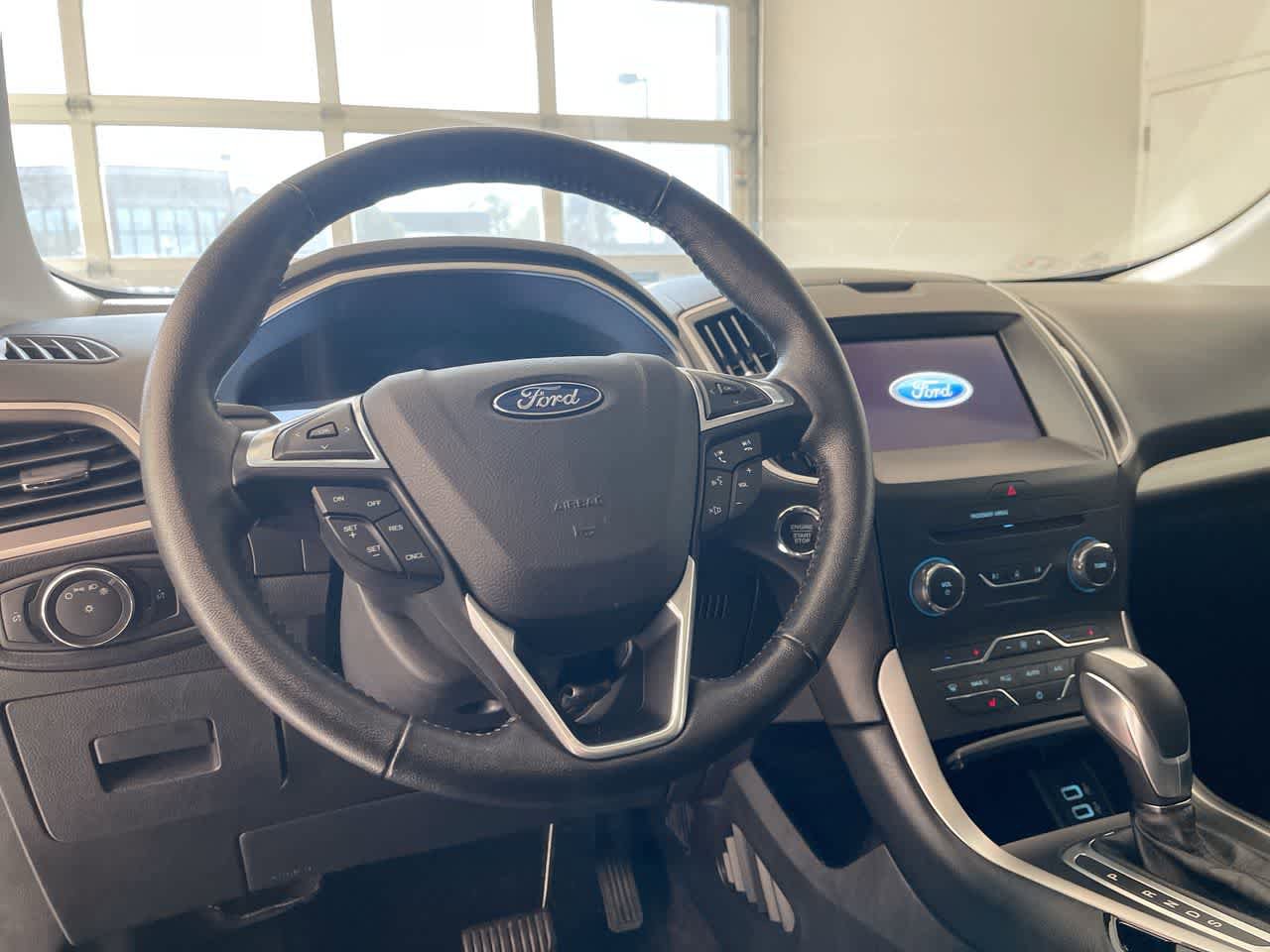 Used 2016 Ford Edge SEL w/ Equipment Group 201A AWD/4WD image 14