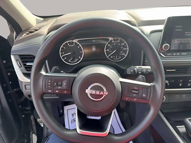 Used 2022 Nissan Rogue S image 19