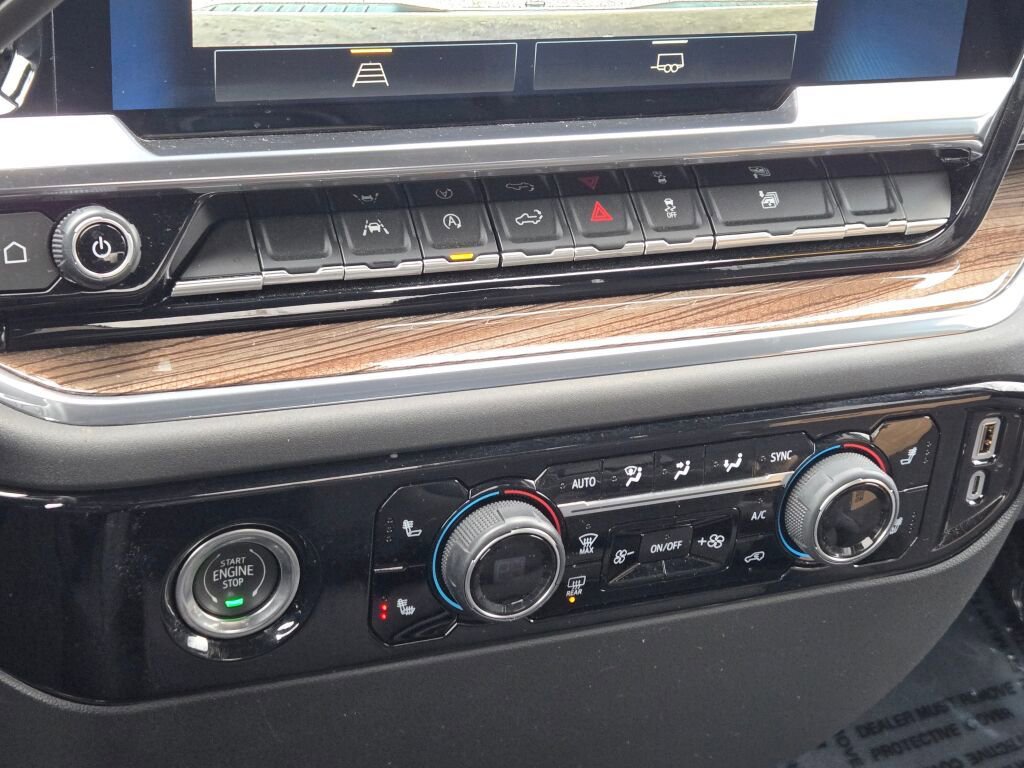 Used 2024 Chevrolet Silverado 1500 LT image 25