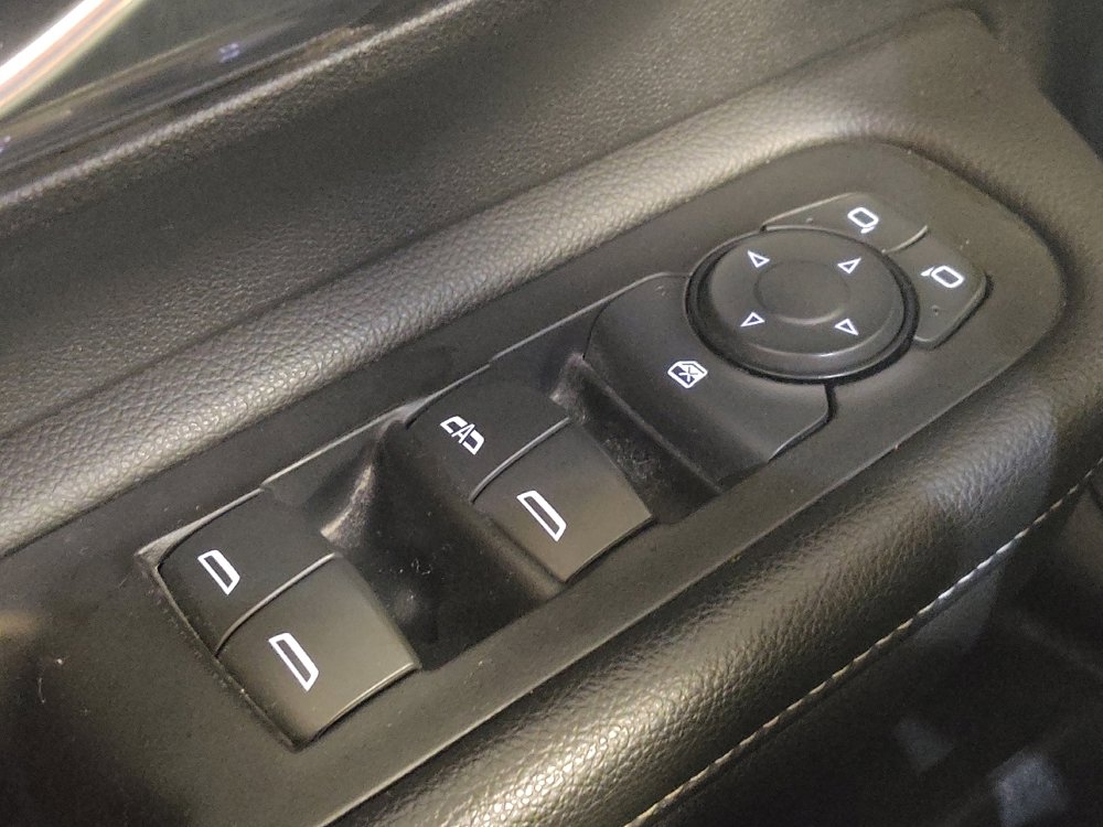 Used 2022 GMC Terrain SLT w/ LPO, 'HIT The Road' Package image 27