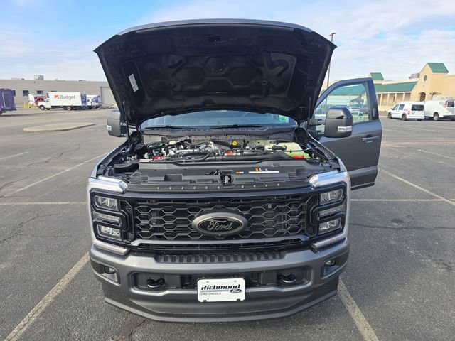 New 2026 Ford F250 Lariat w/ Black Appearance Package image 25