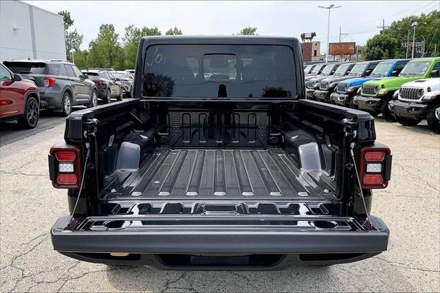 New 2026 Jeep Gladiator Sport AWD/4WD image 19