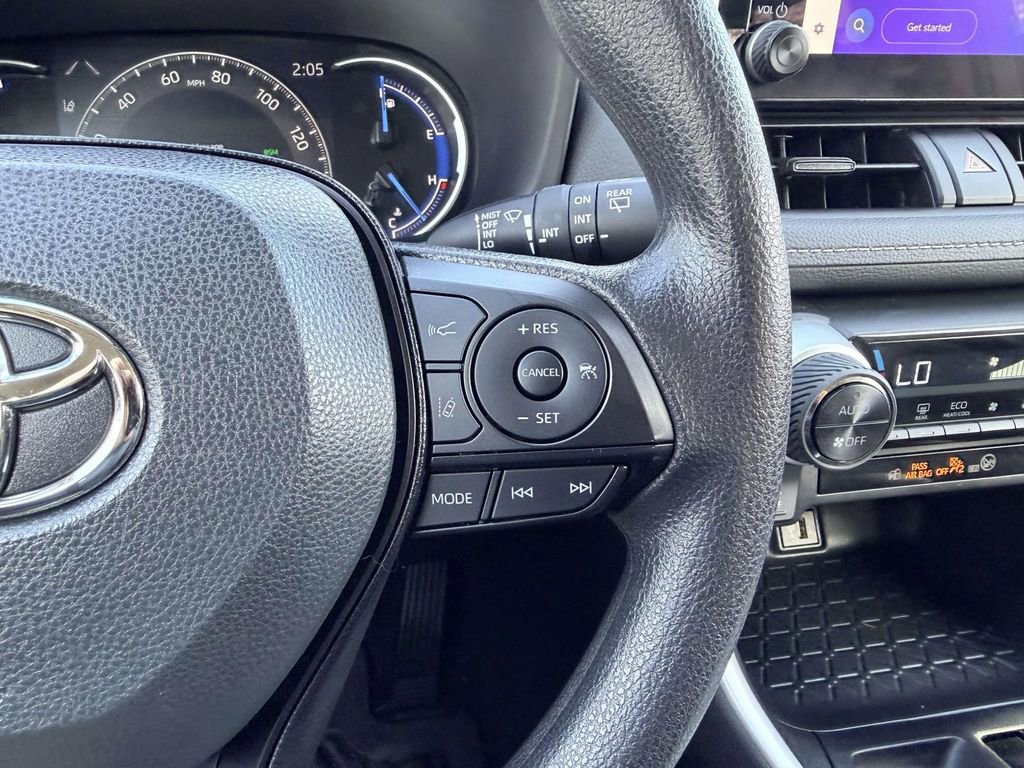 Certified 2025 Toyota RAV4 XLE image 7