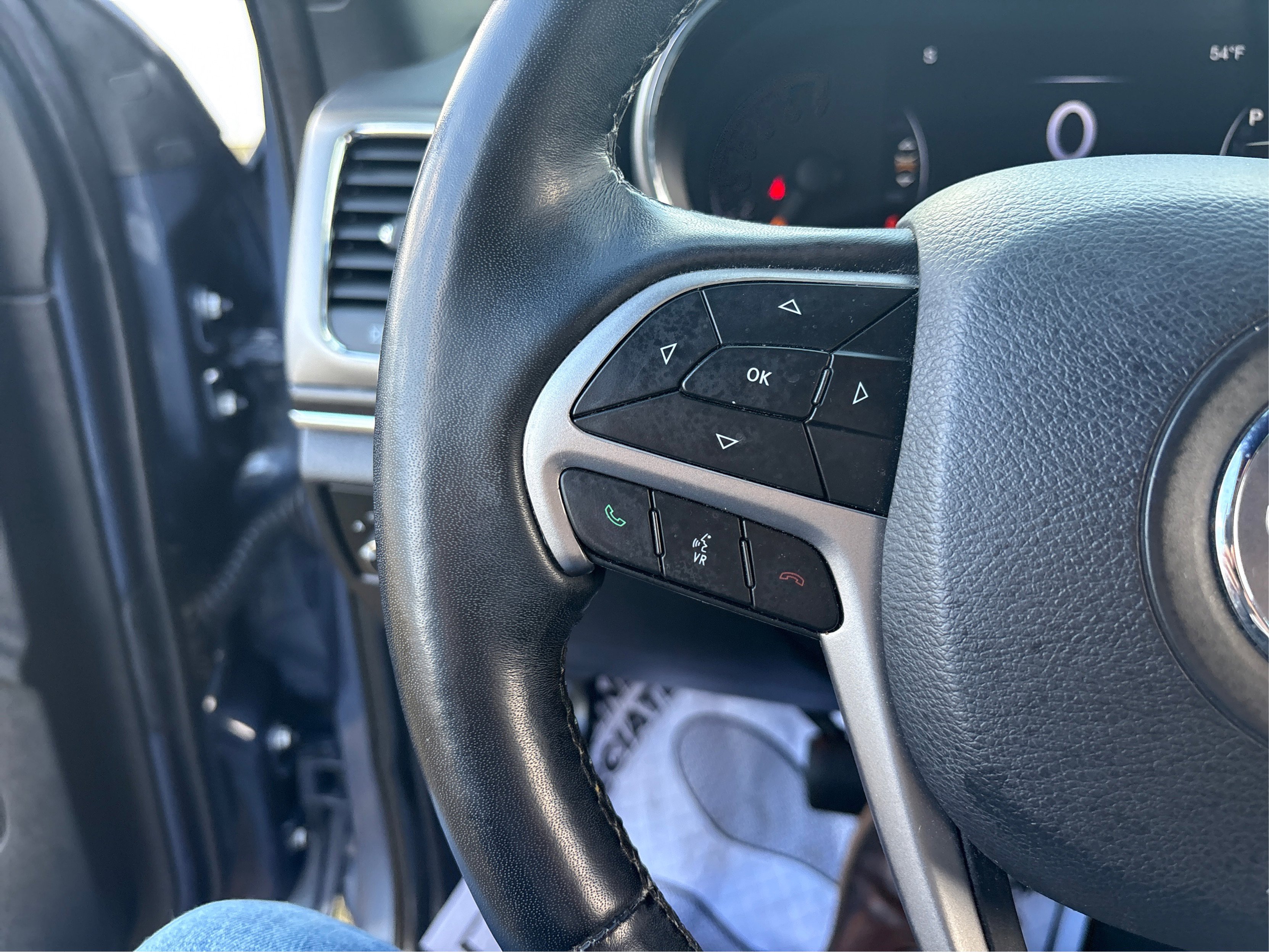 Used 2021 Jeep Grand Cherokee Limited w/ Luxury Group II image 25