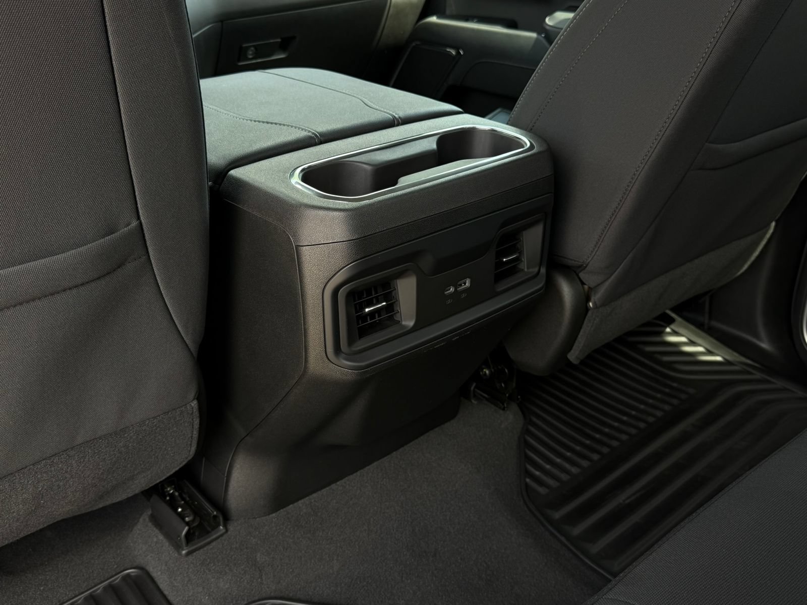 Used 2024 Chevrolet Silverado 2500 LT w/ Convenience Package AWD/4WD image 29