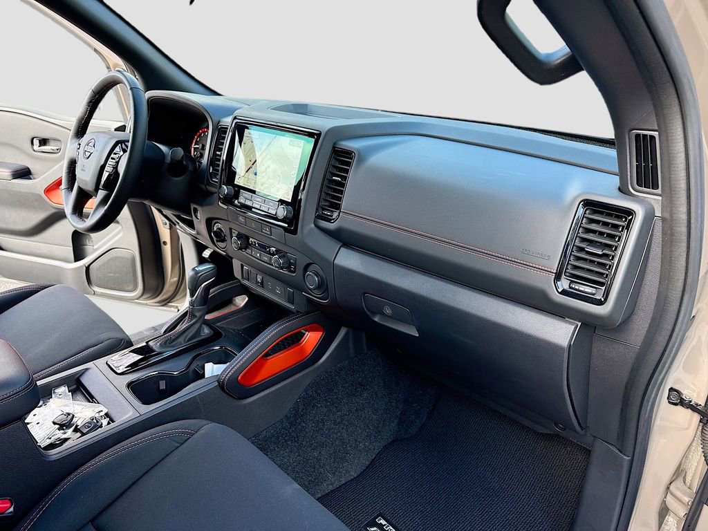 Used 2024 Nissan Frontier PRO-4X w/ Technology Package image 27