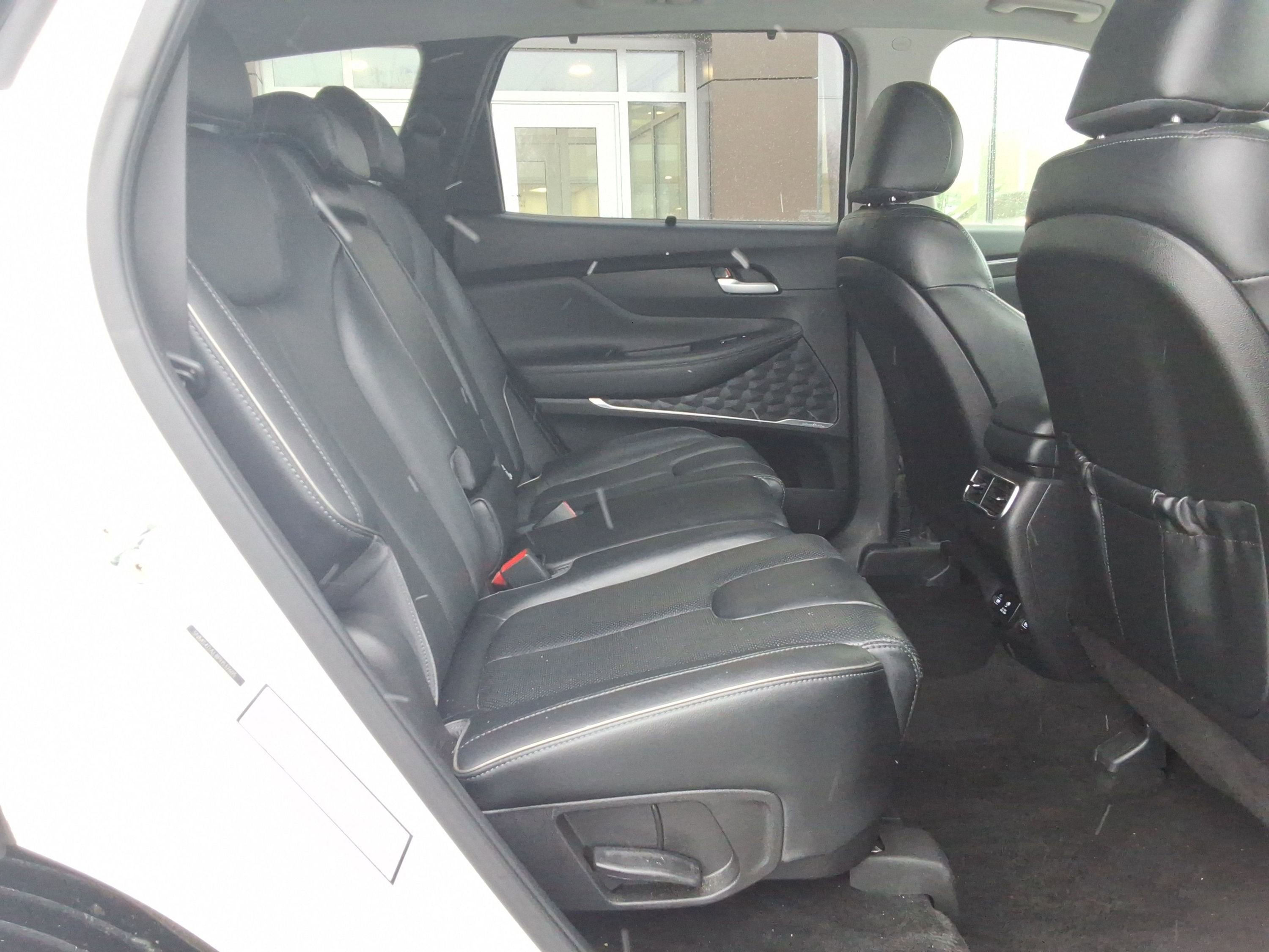 Used 2023 Hyundai Santa Fe Limited image 35