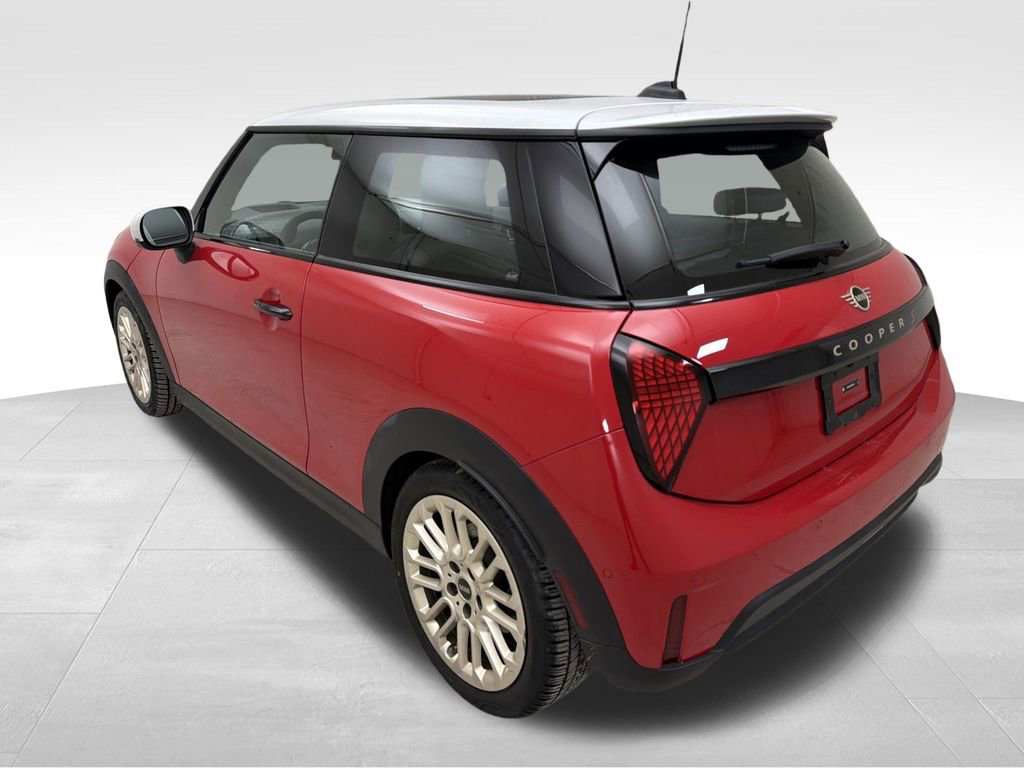 Certified 2025 MINI Cooper S image 7