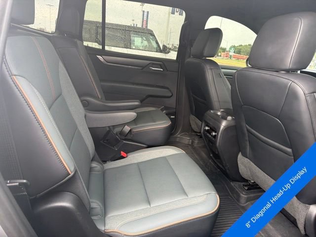 Used 2024 GMC Acadia AT4 w/ Luxury Package AWD/4WD image 15