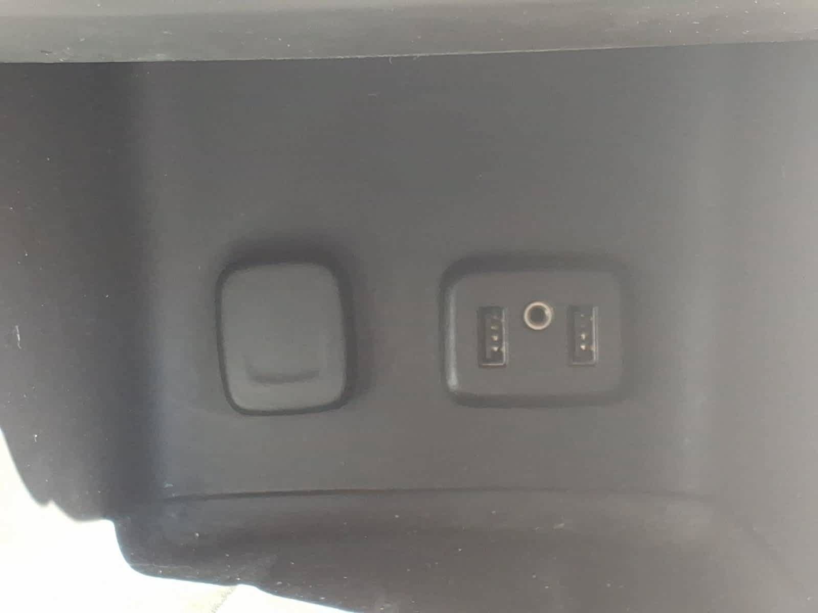 Certified 2019 GMC Acadia Denali w/ Technology Package FWD image 13