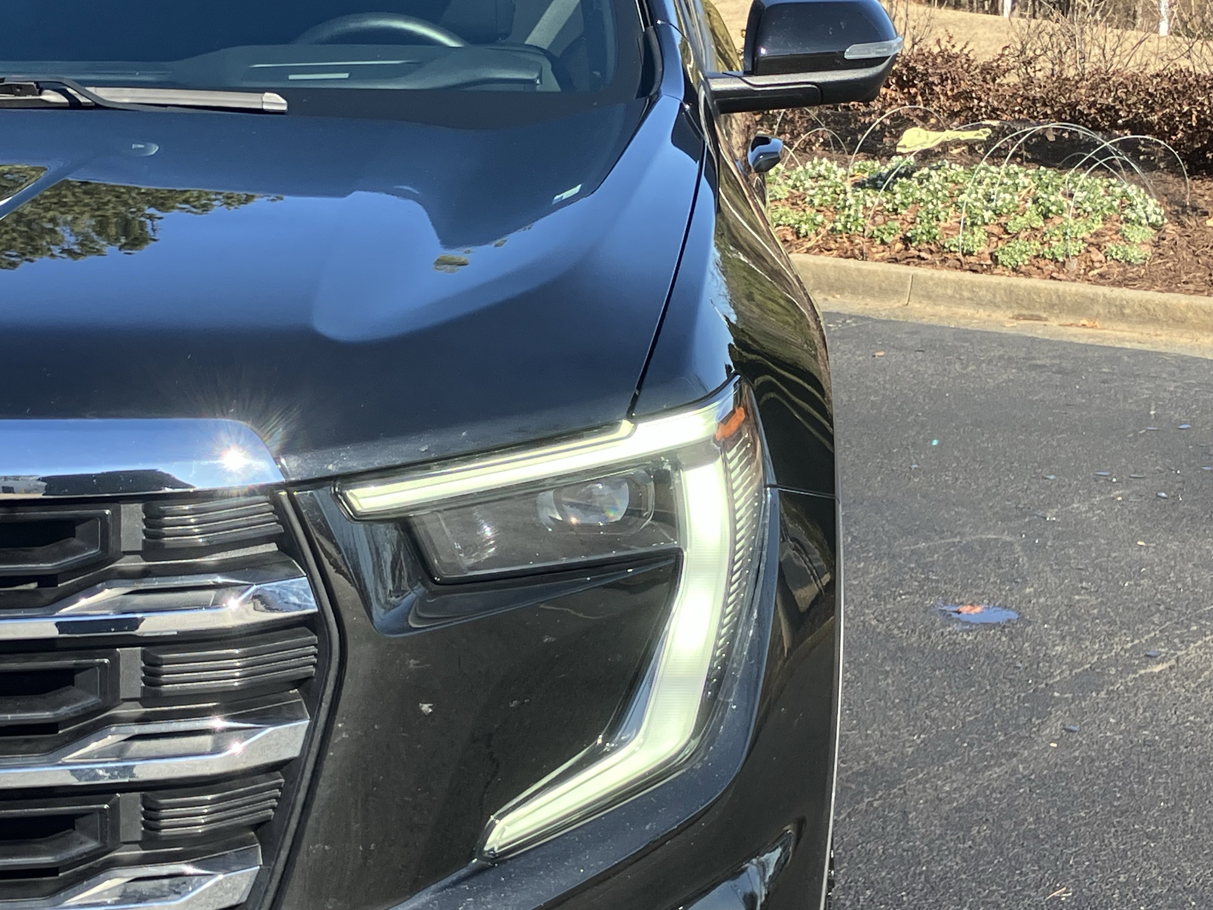 Used 2024 GMC Acadia Elevation image 5