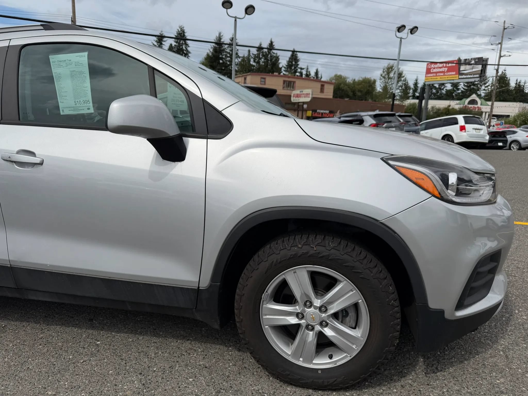 Used 2021 Chevrolet Trax LT w/ Driver Confidence Package FWD image 5