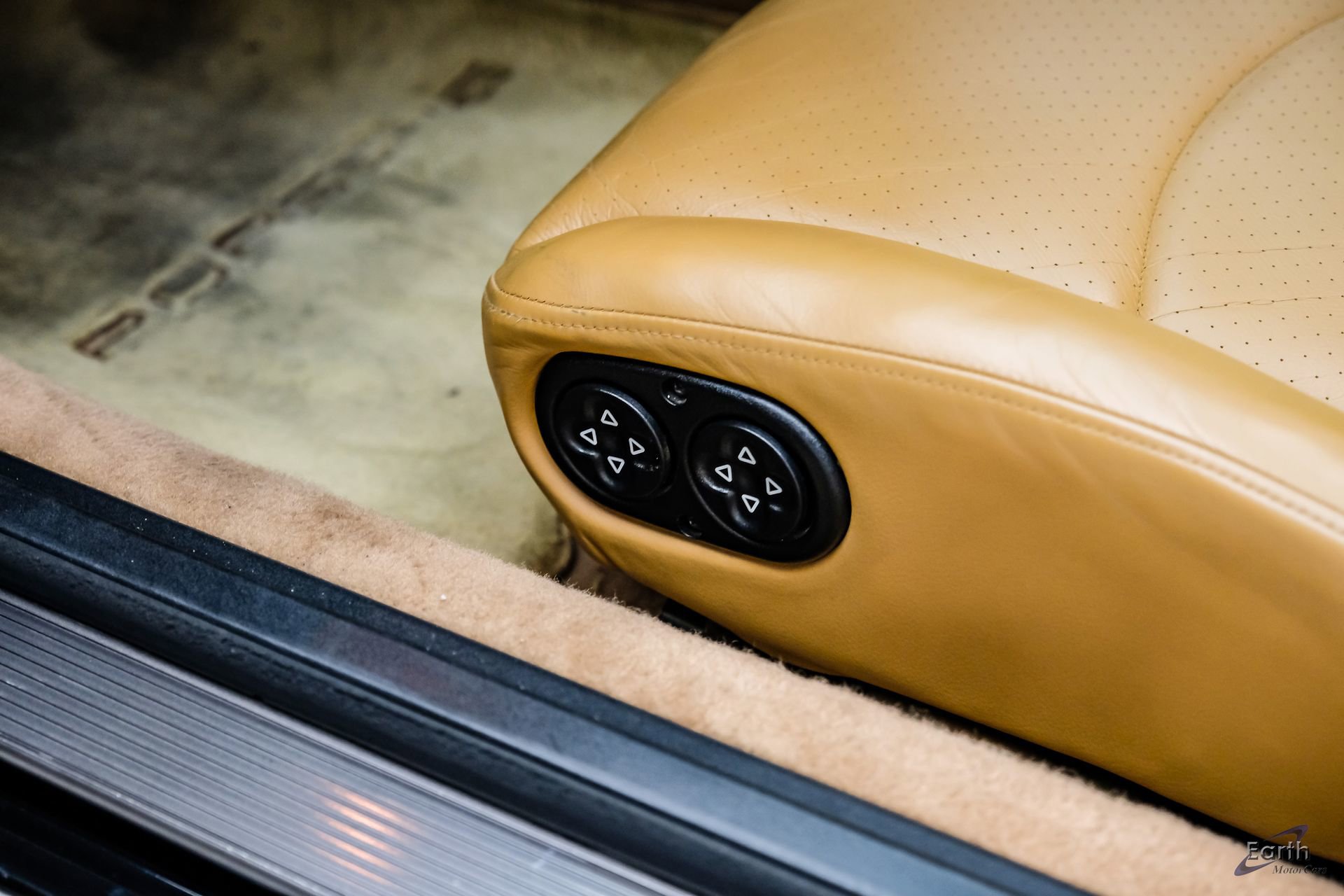 Used 1997 Porsche 911 Carrera S RWD image 45
